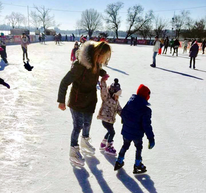 CONSTANȚA: Ultima zi în care puteți merge la patinoarul de la Pavilionul Expozițional