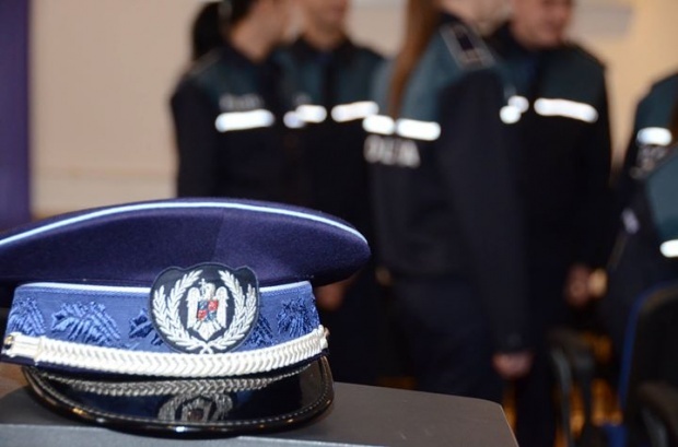 Polițiștii amenință cu proteste la jumătatea lunii martie dacă nu li se măresc salariile