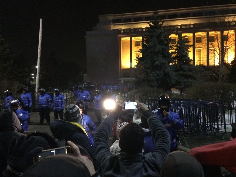 Poliția Capitalei: Peste 60 de persoane, conduse la audieri, după incidentele de la protest