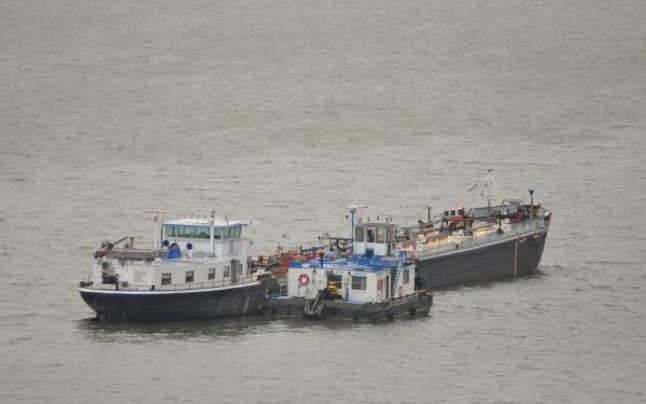 După mai bine de 40 de zile, transportul naval Tulcea-Sulina revine la normal
