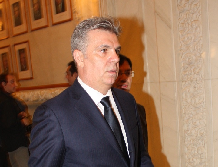 Valeriu Zgonea, urmărit penal sub control judiciar pentru trafic de influență