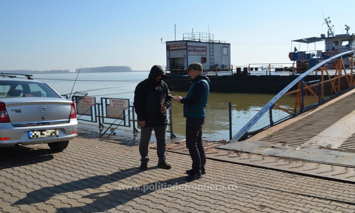 GALAȚI: În loc de permis de pescuit, s-a trezit cu o pereche de cătușe … la mâini!