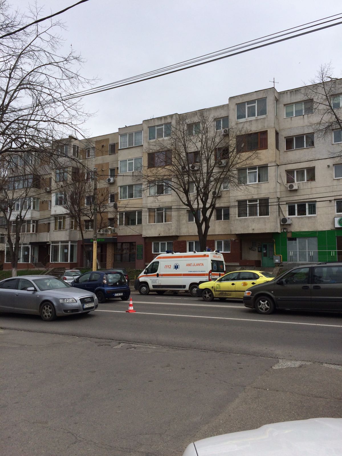 FOTO/Implicat un taximetru: Pieton lovit pe bulevardul TOMIS