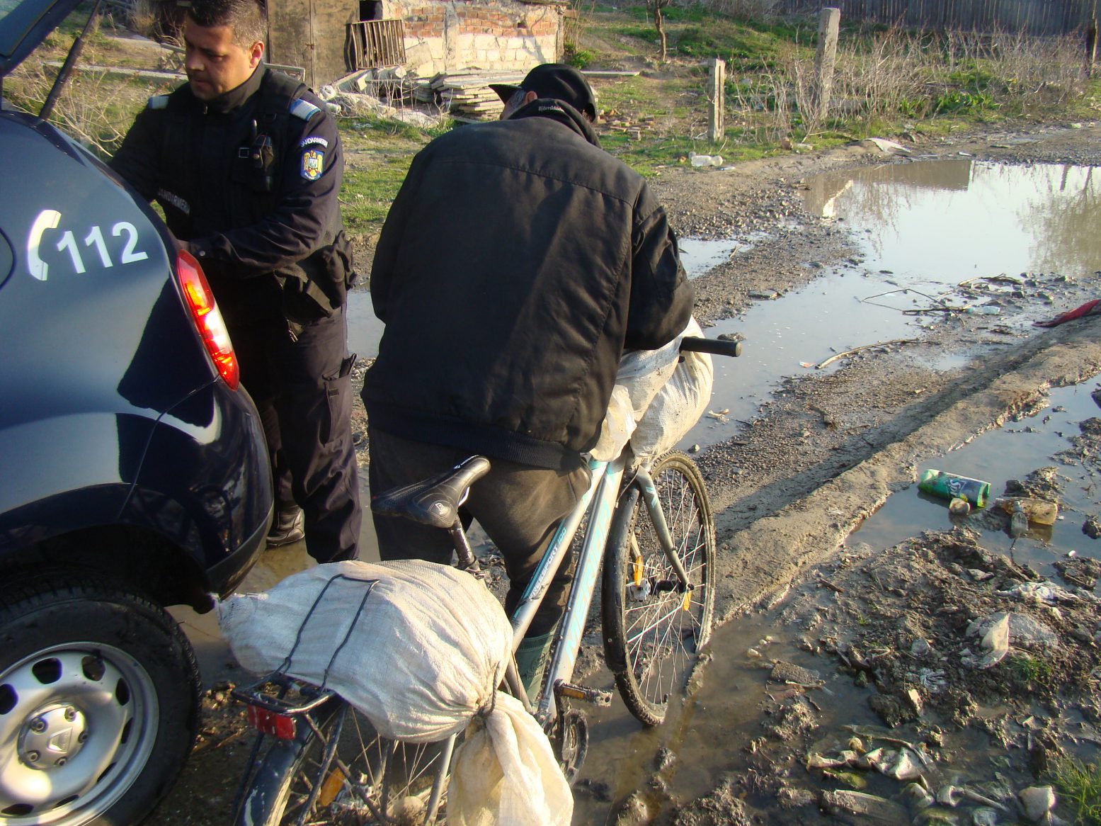 TULCEA: Bărbat prins cu pește braconat și plase monofilament