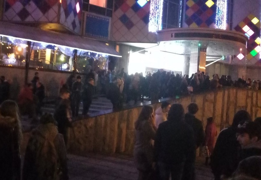 Ameninţare cu BOMBĂ într-un cinematograf din MOSCOVA