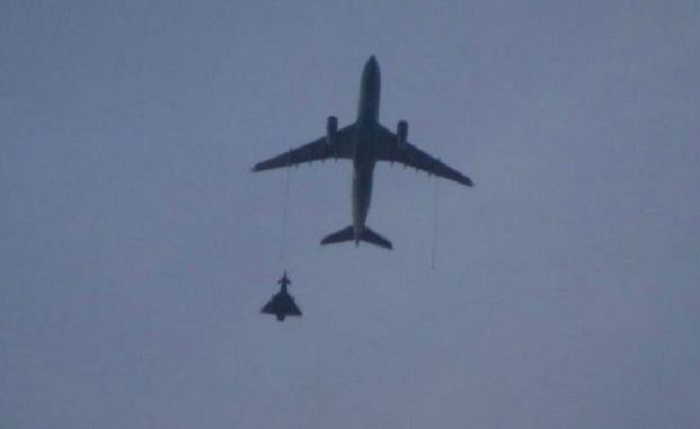 MAREA BRITANIE: Avion decolat de la București, interceptat de avioane militare britanice