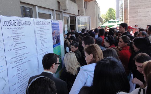TULCEA: Sute de posturi vacante la Bursa locurilor de muncă