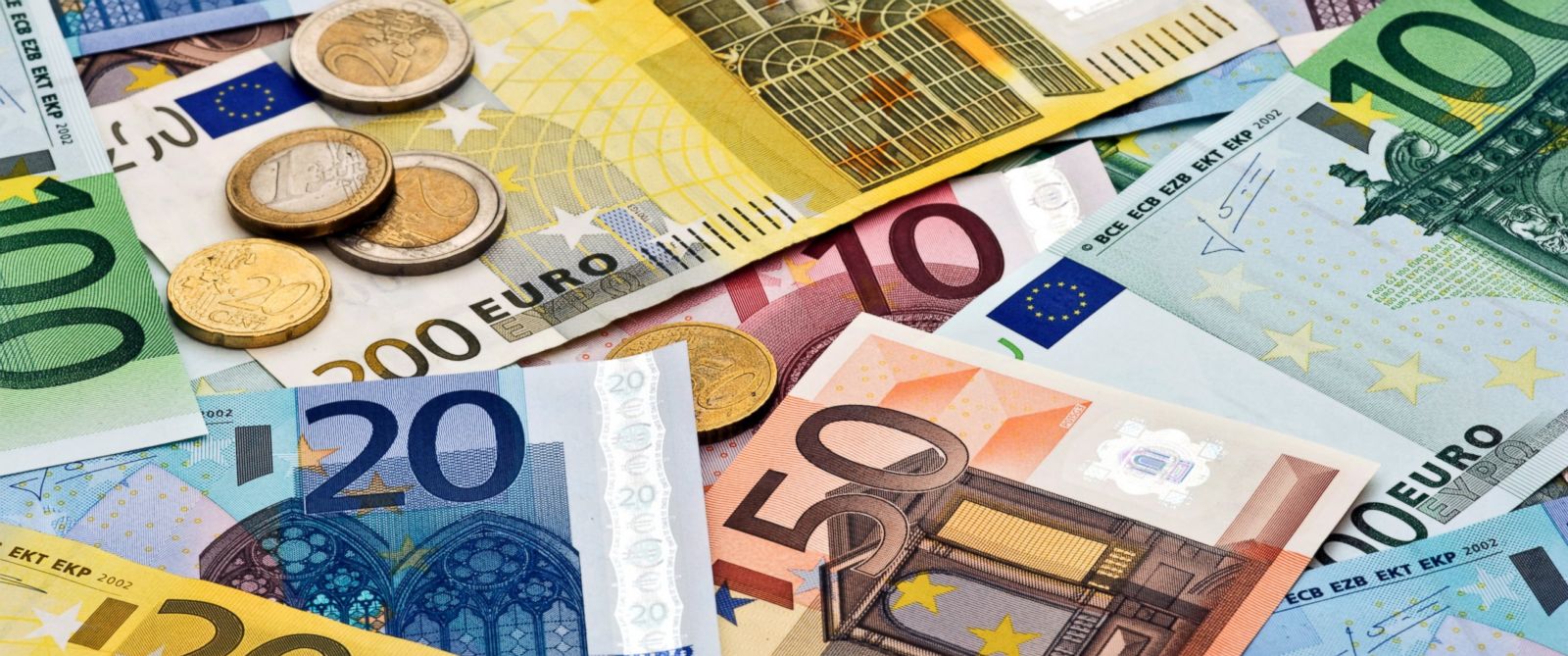 ITALIA: Până la 480 de euro pe lună persoanelor nevoiașe, ajutor din partea Guvernului