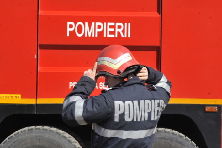 CONSTANȚA: Incendiu pe bulevardul Aurel Vlaicu