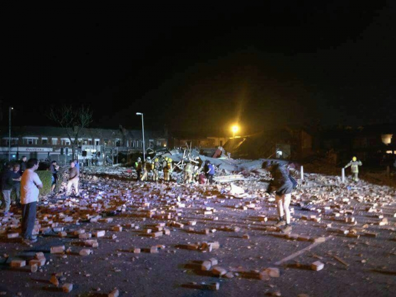 MAREA BRITANIE/VIDEO: Zeci de răniți într-o explozie lângă Liverpool