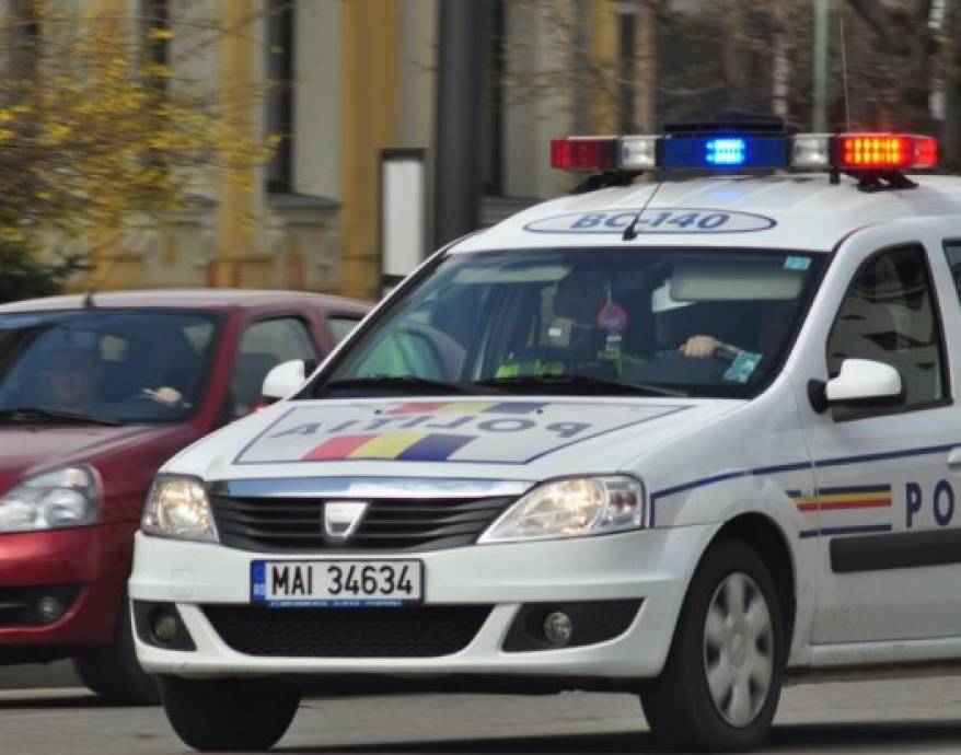 GALAȚI: Focuri de armă pentru prinderea unui șofer care nu a oprit la semnalul polițiștilor