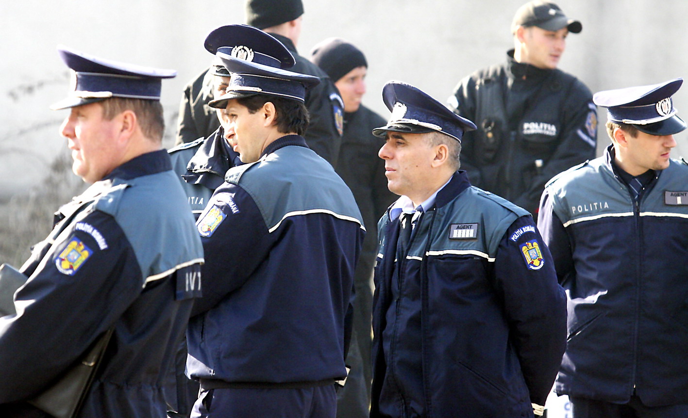 Zece mii de polițiști vor fi în stradă, de 1 Mai
