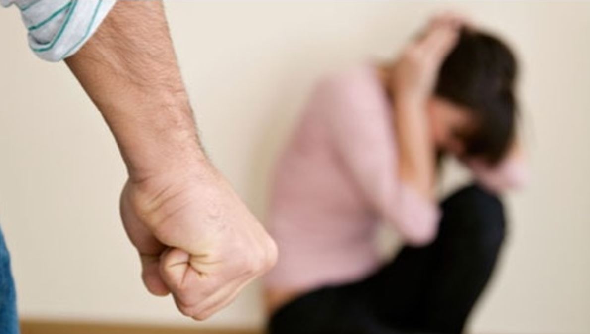 CONSTANȚA: Ordin de protecție provizoriu, emis pe numele unui tânăr de 25 de ani