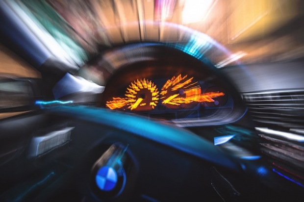 Vitezoman prins conducând cu peste 200 km/h pe Autostrada Soarelui