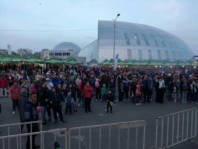 CONSTANȚA: Fly Project și Spitalul de Urgență încing atmosfera diseară la Festivalul Berii
