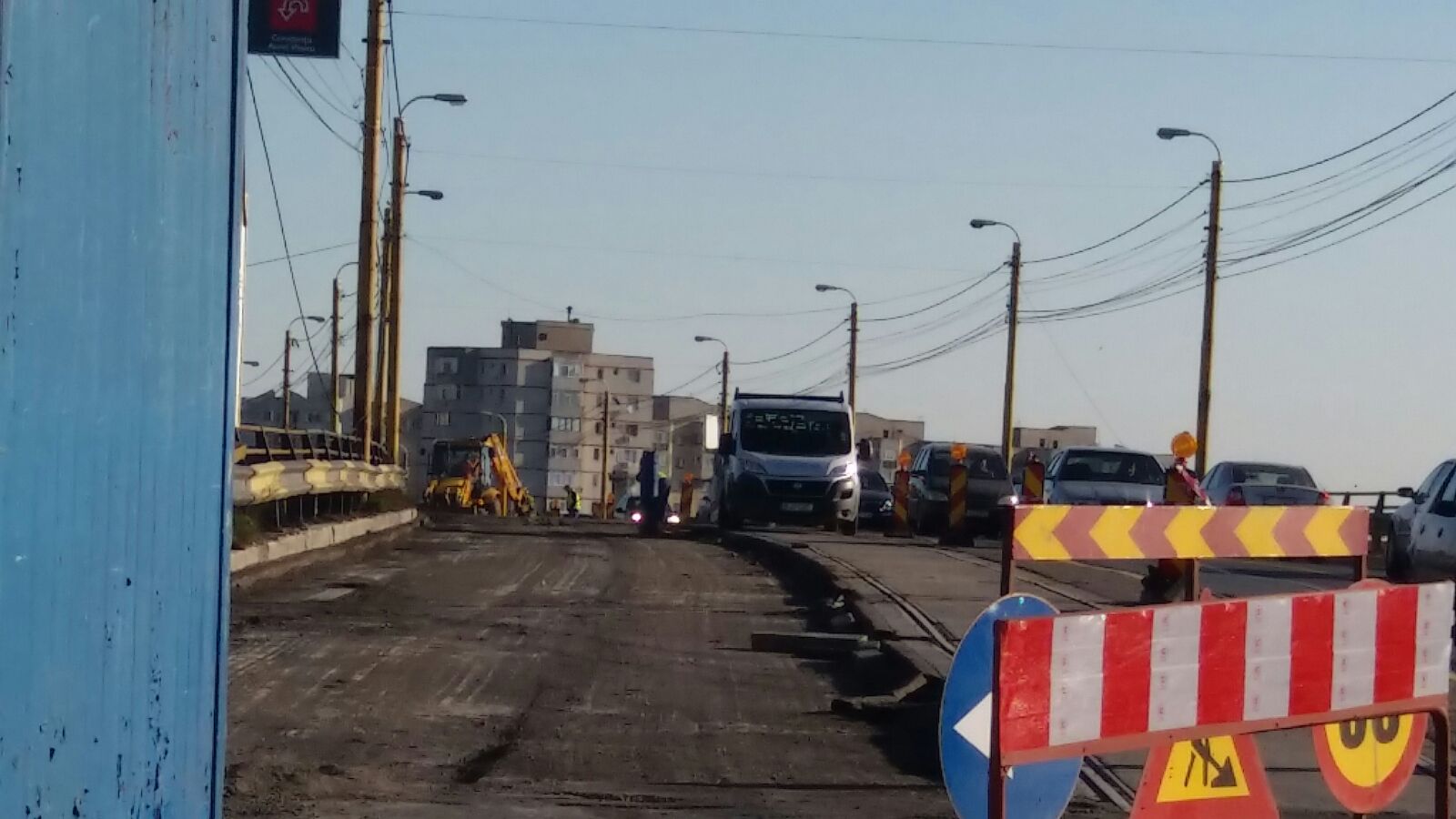 FOTO/Trafic aglomerat: Au fost reluate lucrările pe Podul de la Butelii