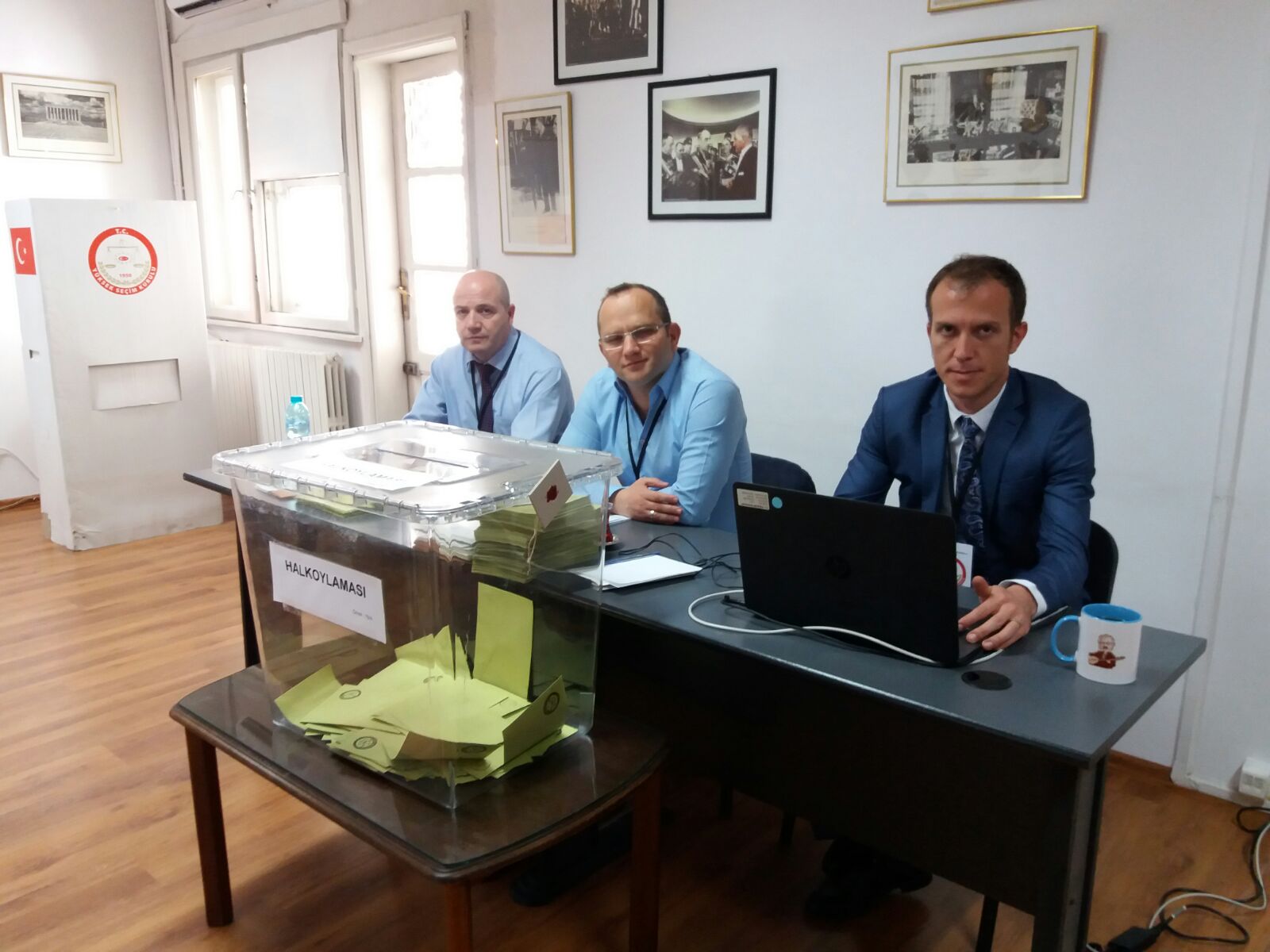 FOTO – Turcii din CONSTANȚA, așteptați la vot