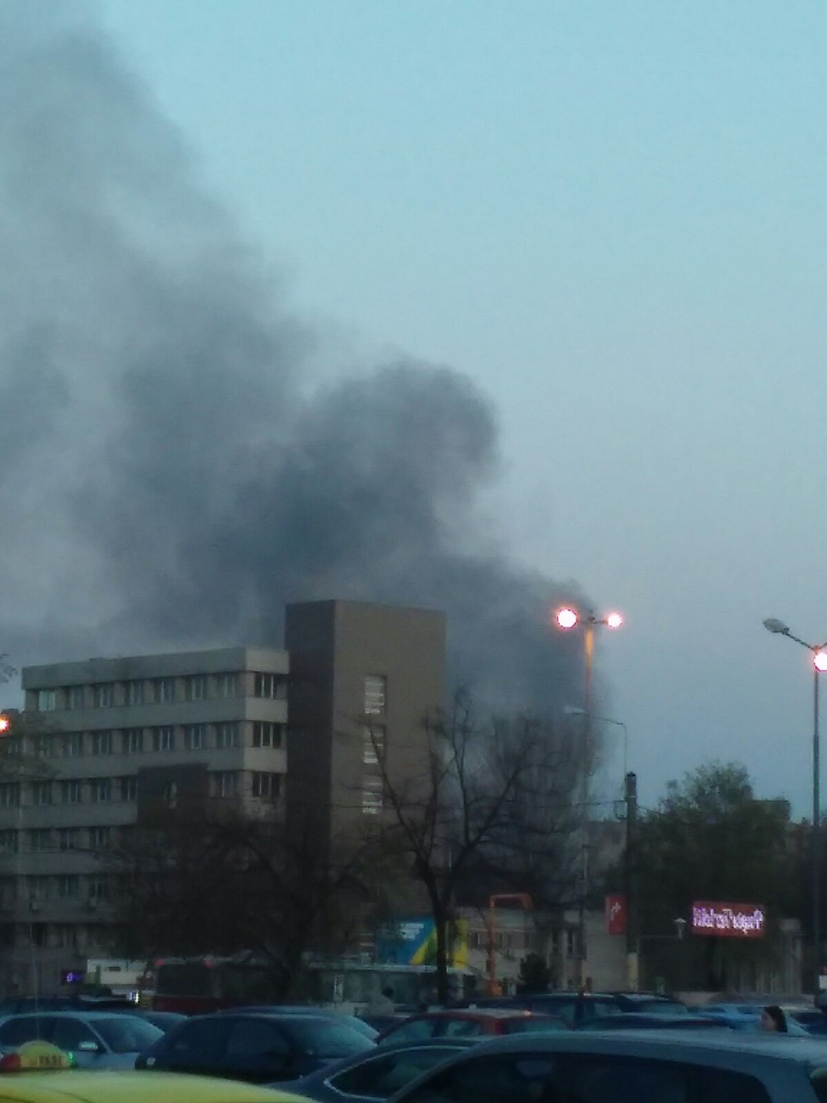 FOTO/Incendiu în curtea Spitalului Municipal CONSTANȚA
