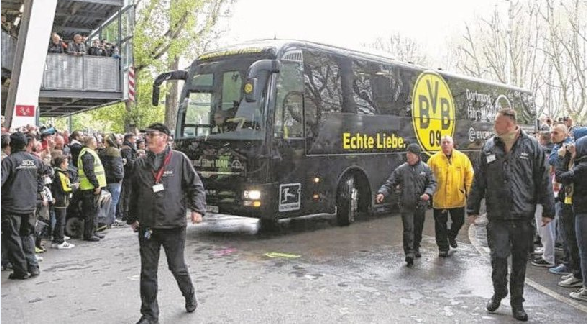Explozie lângă autocarul Borussiei Dortmund înaintea meciului cu Monaco