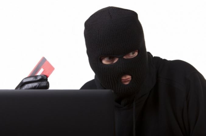 Faci cumpărături pe internet? În cazul unei probleme nici instituțiile de control nu pot interveni