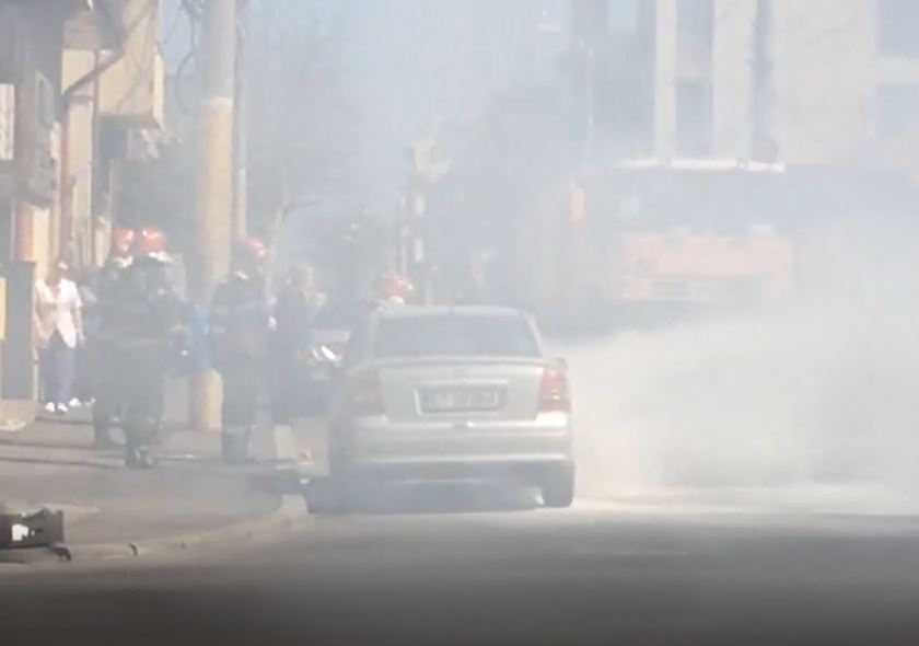 VIDEO/Mașină în FLĂCĂRI în centrul CONSTANȚEI