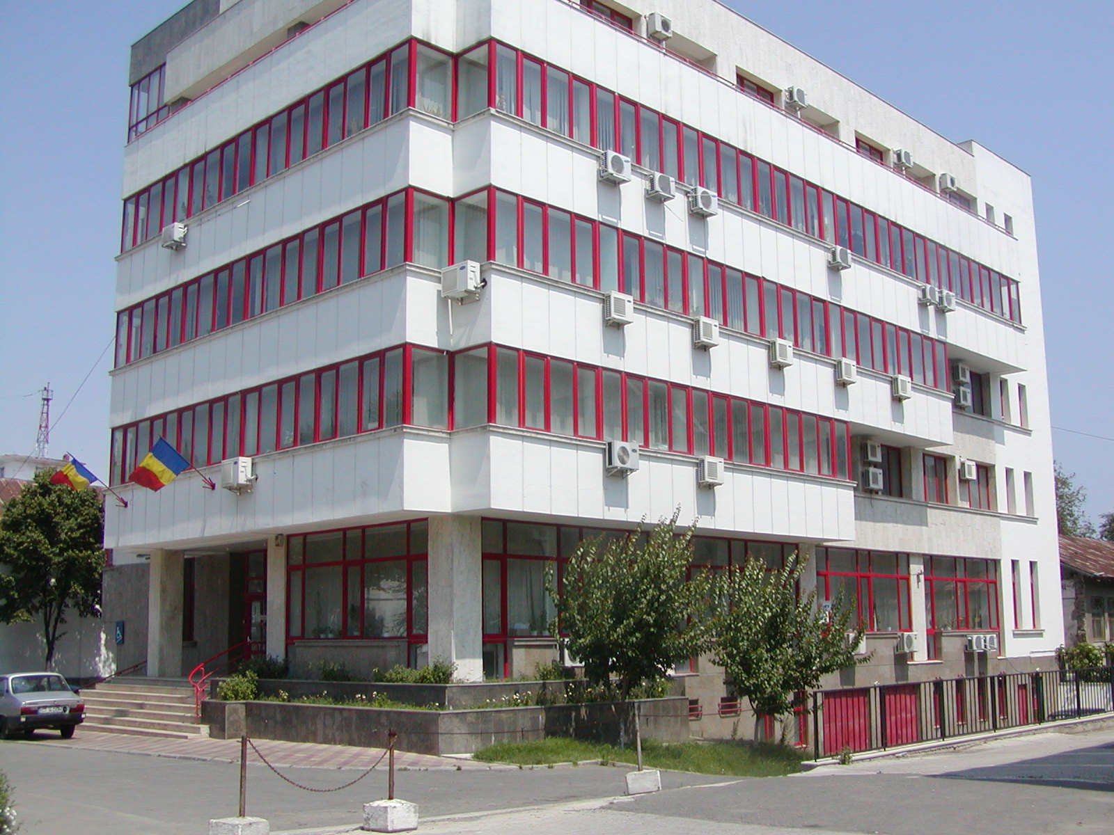 Inspecția Muncii pune la dispoziția angajatorilor noua versiune REVISAL. Portalul REGES va fi indisponibil 24 de ore, pentru actualizarea versiunii