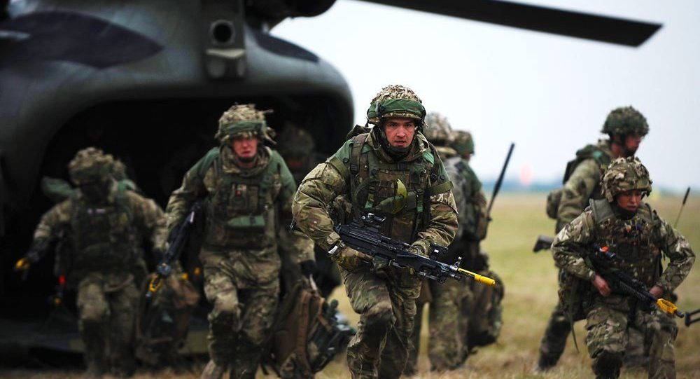 Marea Britanie trimite în România 1.000 de militari la finalul lunii mai