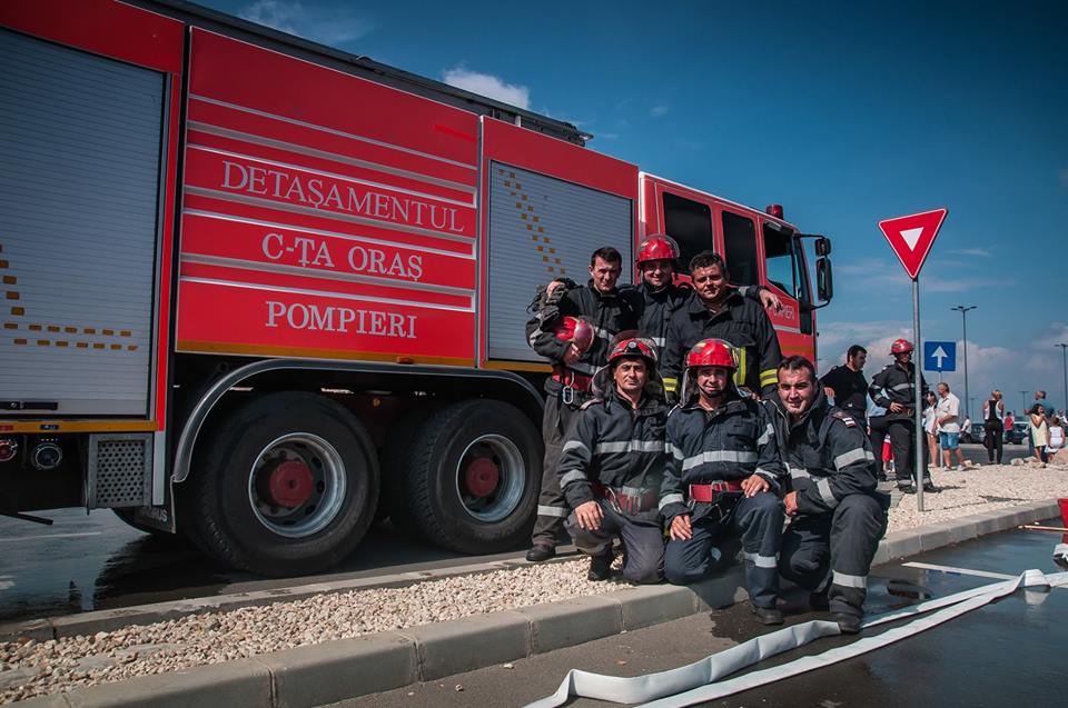 1 MAI: Stații temporare de pompieri în Vama Veche și Mamaia