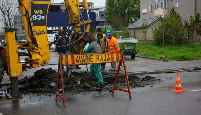Avarie RAJA: Trafic îngreunat pe strada Mircea cel Bătrân