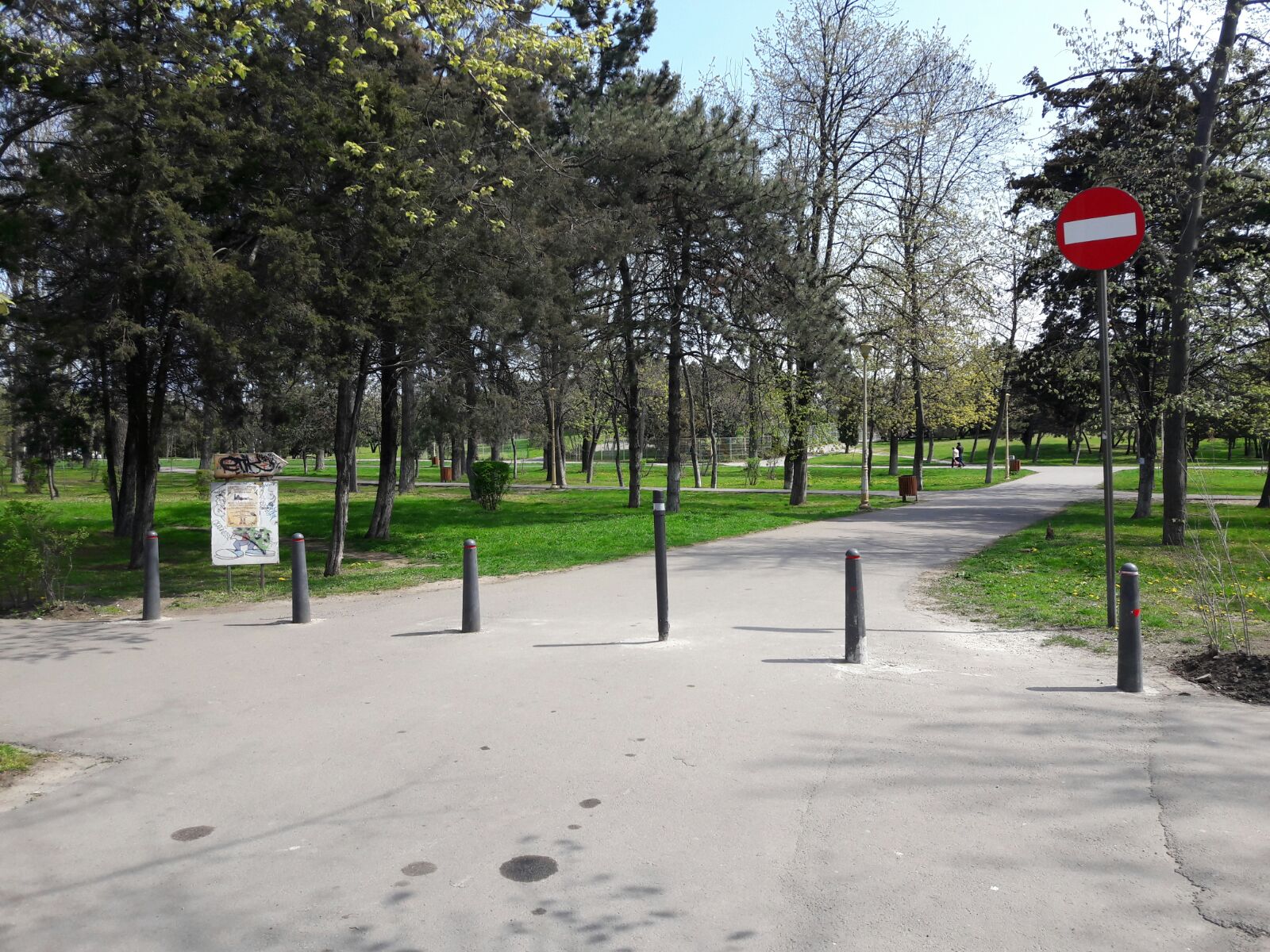 FOTO/”Bizonii” din trafic spun ADIO plimbărilor cu mașina prin Parcul TĂBĂCĂRIE