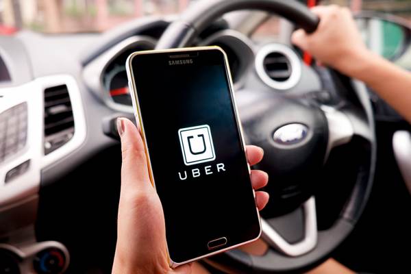 Curtea Europeană de Justiție a de cis: platforma Uber, reglementată ca o companie de transport