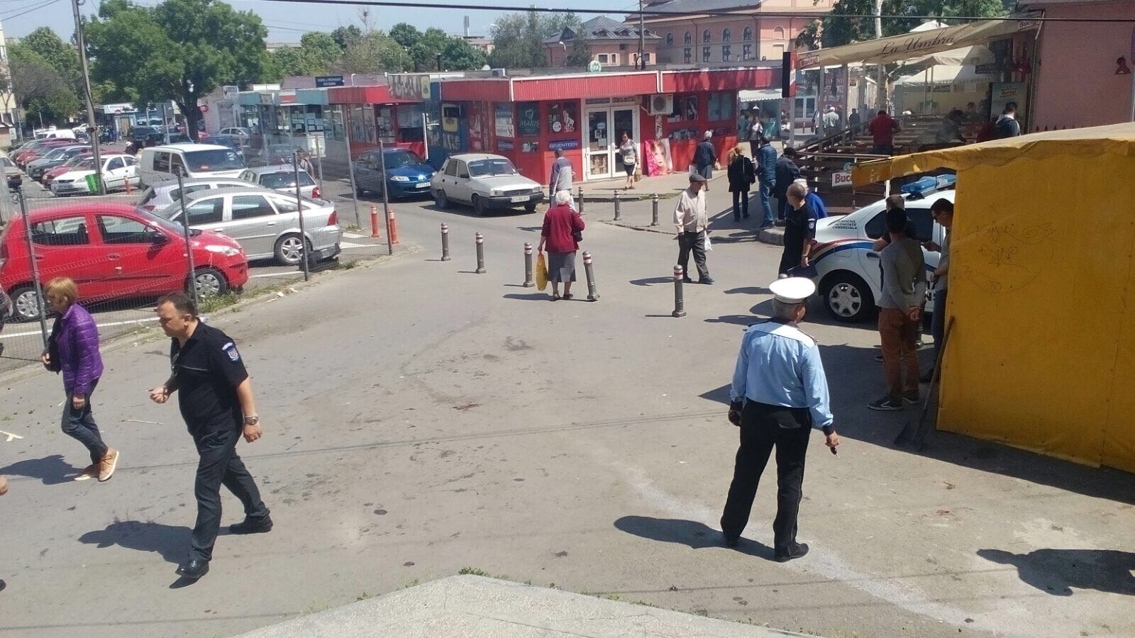 Razii pentru stârpirea vânzătorilor ambulanți din piețele constănțene