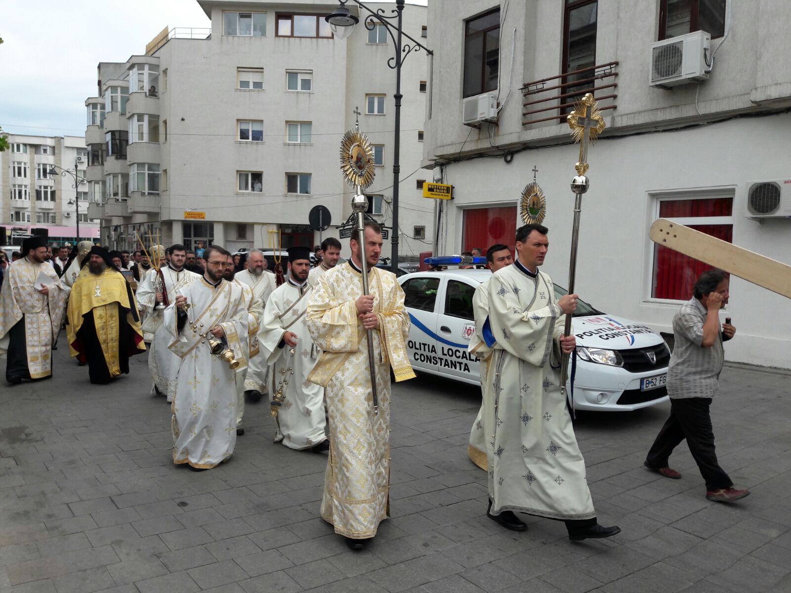 FOTO: Procesiune cu moaștele Sfântului Constantin cel Mare, la CONSTANȚA