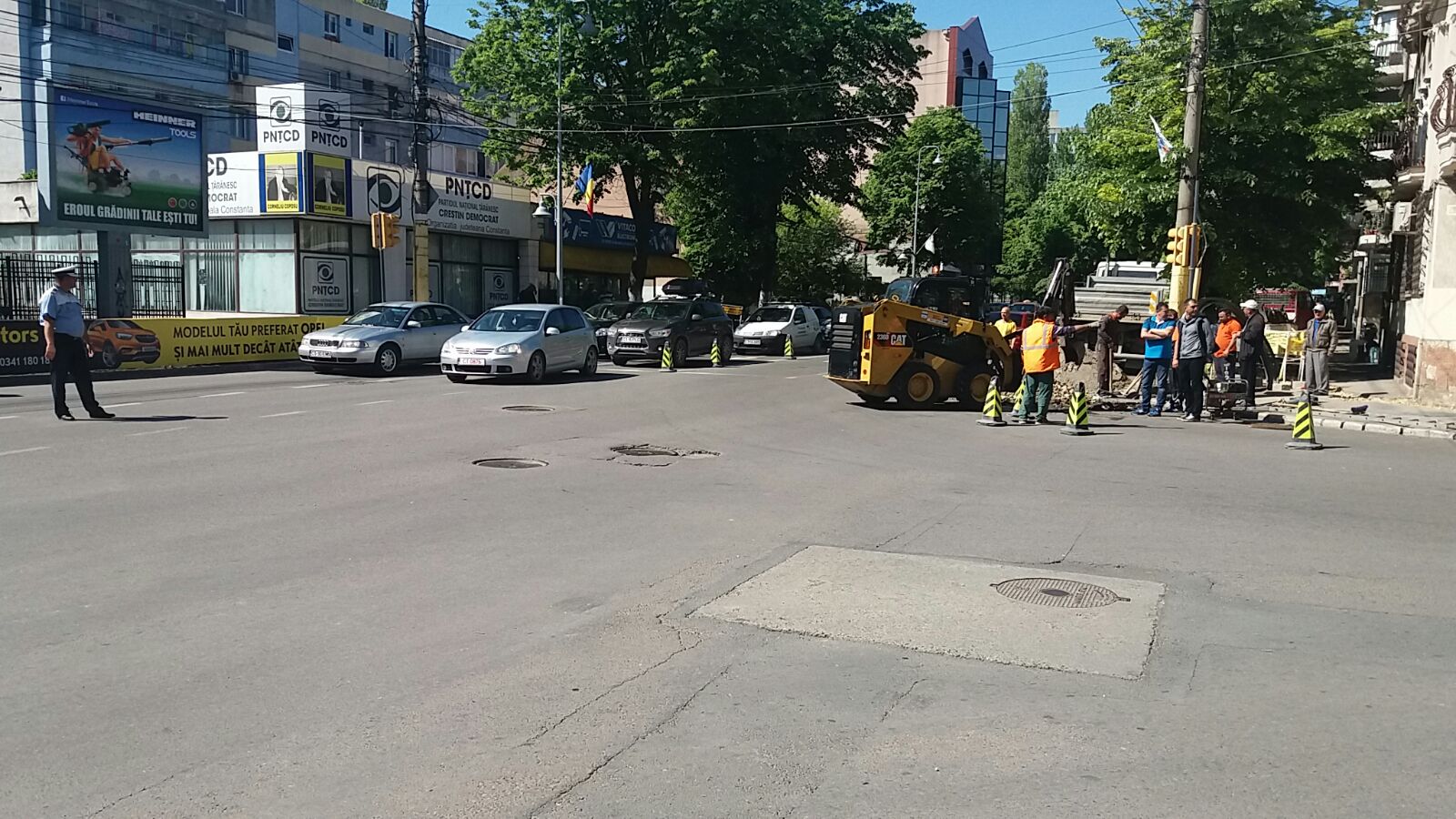 CONSTANȚA/FOTO: Lucrări în trafic. În centrul orașului se circulă cu dificultate