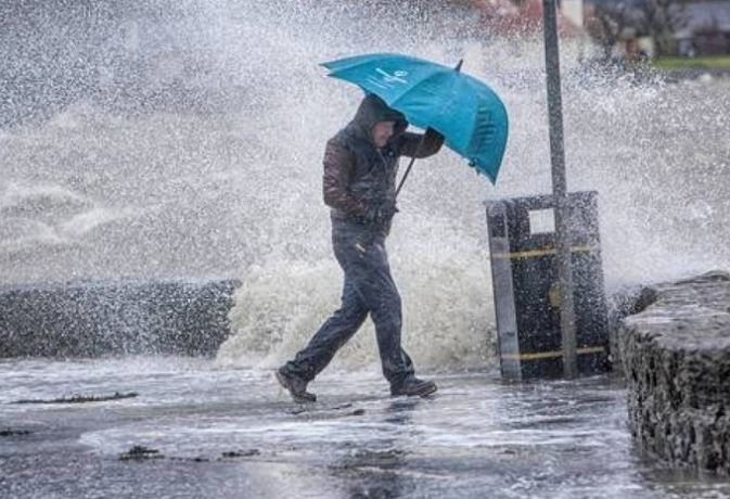TULCEA este sub cod galben de ploi și vijelii