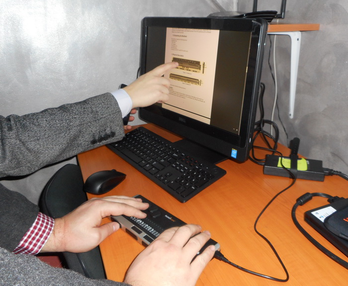 Acces la internet pentru nevăzătorii din Constanţa şi Tulcea