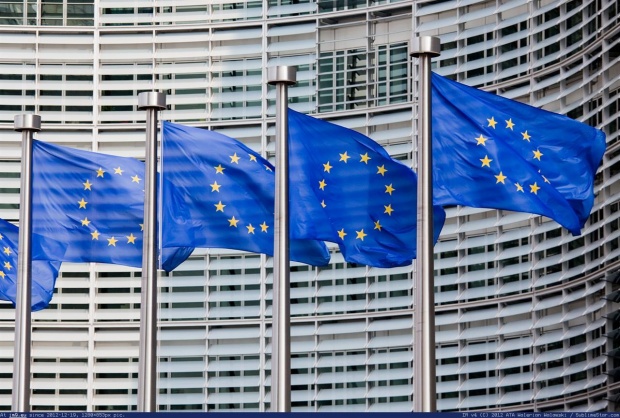UE regretă decizia Elveției de a limita accesul muncitorilor români și bulgari