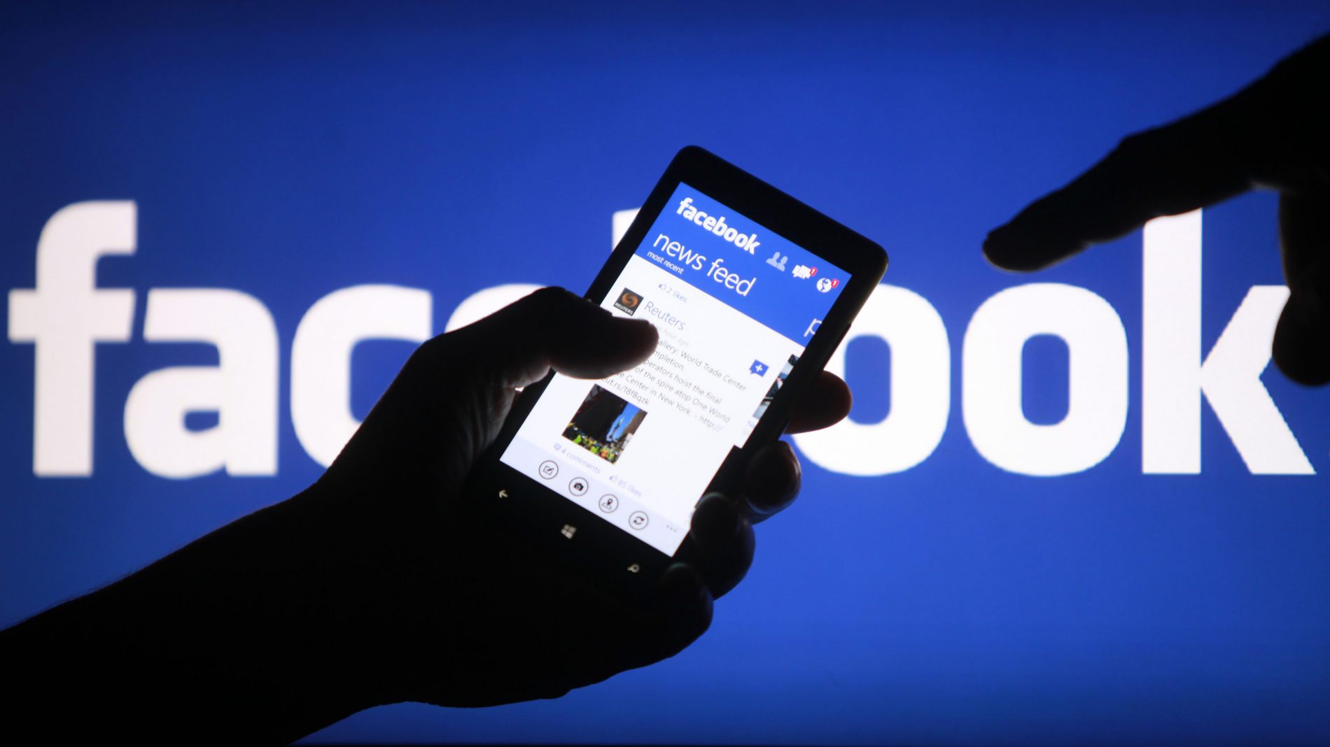 Comisia Europeană amendează Facebook cu 110 milioane de euro pentru că a furnizat informații înșelătoare