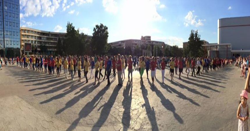 TULCEA: Flash Mob cu ocazia „Zilei Naţionale a Aromânilor”