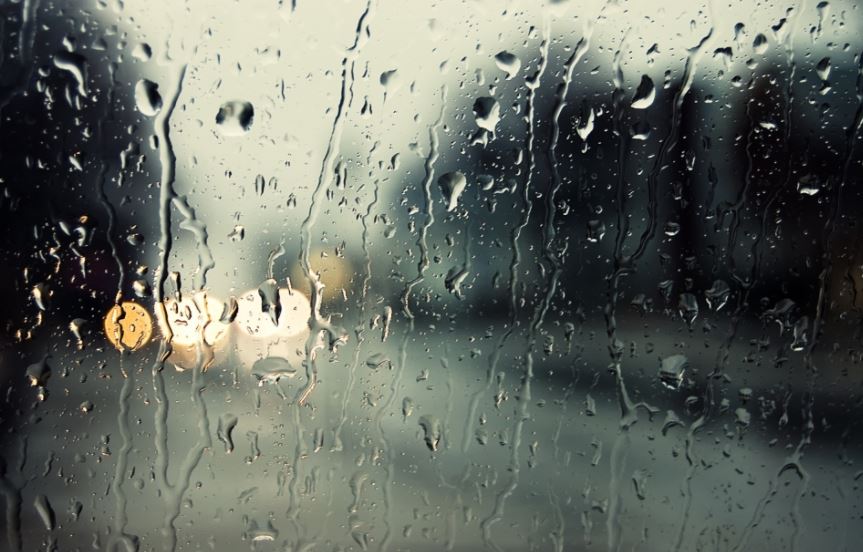 Informare meteorologică de instabilitate atmosferică și PLOI ABUNDENTE în aproape toată țara