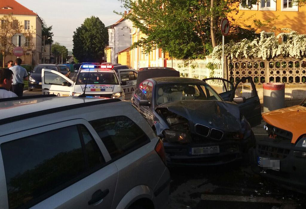 Urmărire ca-n filme pe străzile din Sibiu pentru a prinde un tulcean care a furat o mașină de pe A1