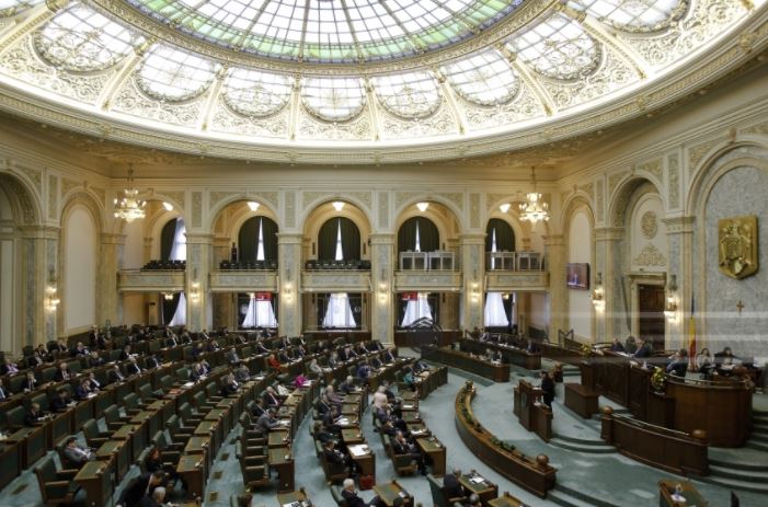 Proiectul legii grațierii a fost retrimis de plenul Senatului la Comisia juridică