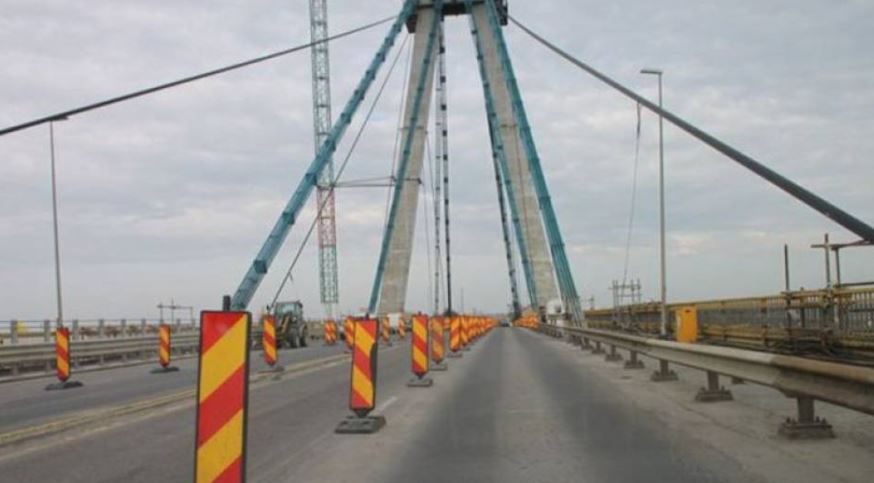 Mai sunt câteva ore până când podul de la Agigea se va închide complet