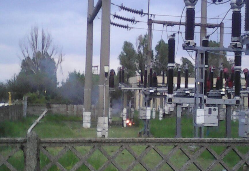 FOTO: Explozie în spatele unui supermarket situat la ieșire din Constanța spre Cumpăna