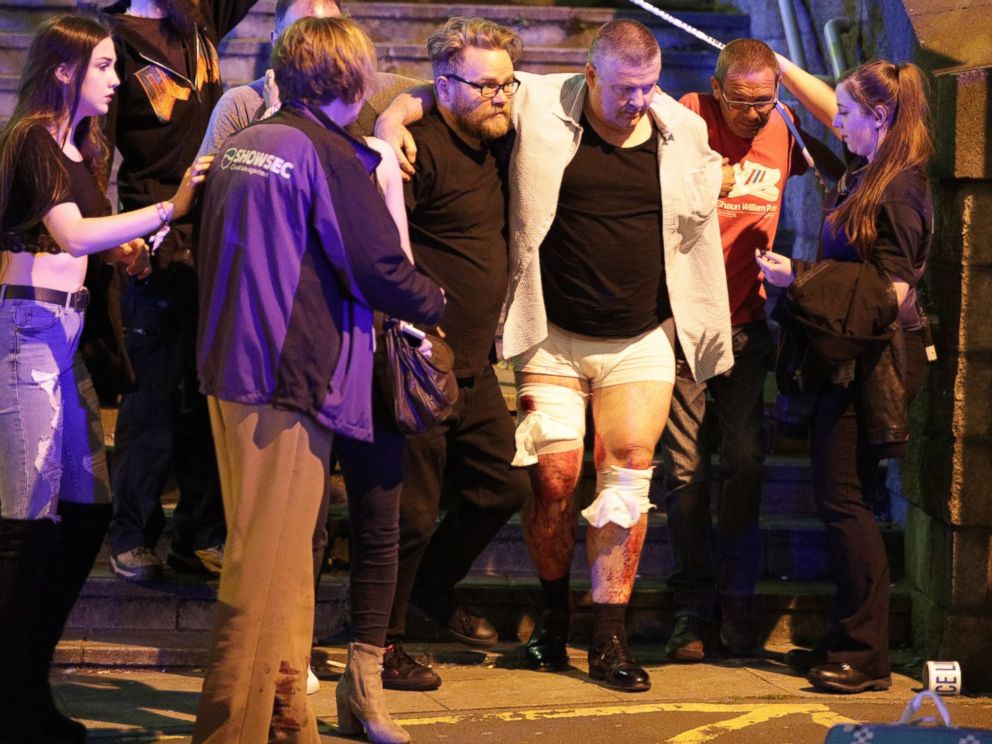 VIDEO: Momente șocante la atenatul de la Manchester. Numărul victimelor este în creștere