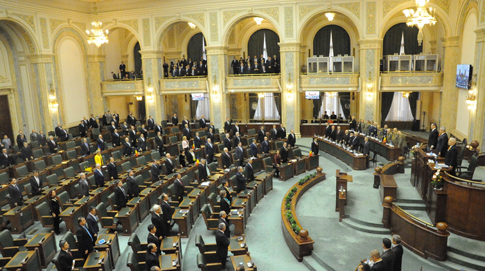 Senat: Proiectul PNL referitor la votul electronic şi cel prin corespondenţă, respins