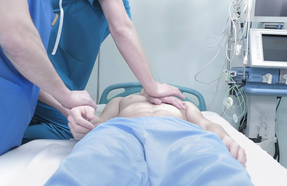 CONSTANȚA: ZECI de tineri spitalizați după ce au consumat DROGURI pe litoral