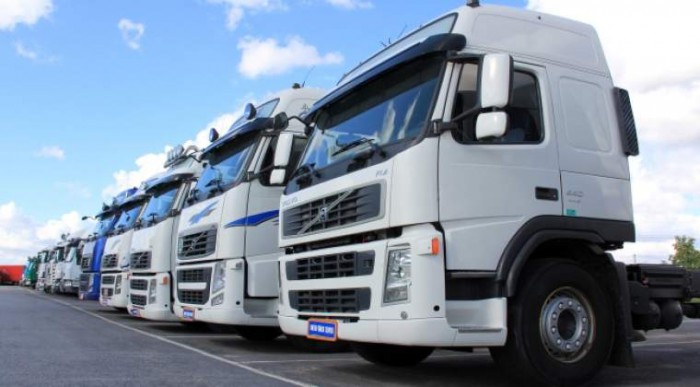 Transportatorii solicită Guvernului extinderea perioadei de plafonare a tarifelor RCA