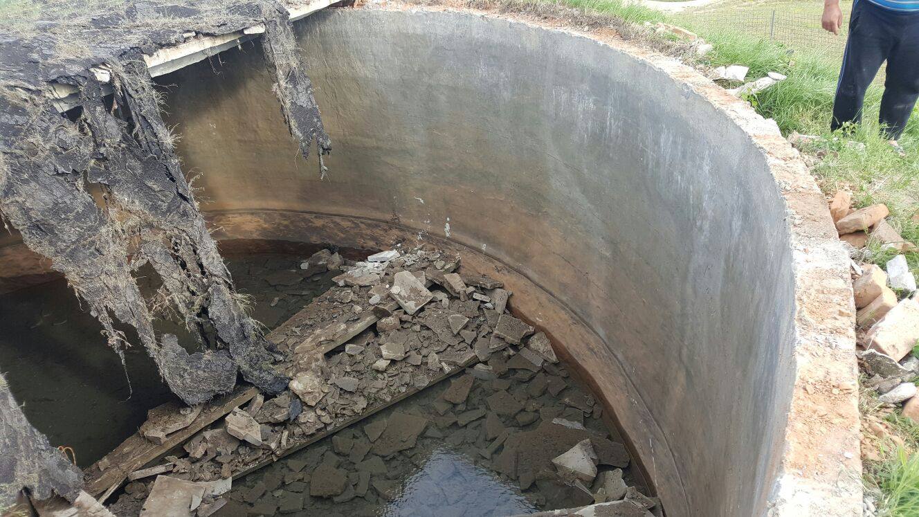 TULCEA/FOTO: Locuitorii unei comune au apă doar PATRU ore pe zi