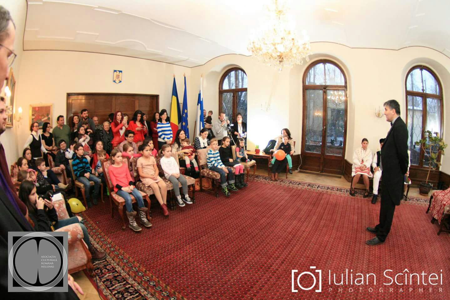 FOTO: 10 copii din centrele de plasament din Constanţa vor deveni ambasadorii iei româneşti în Finlanda
